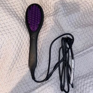 Brush n’ Go Ceramic Straightening Brush